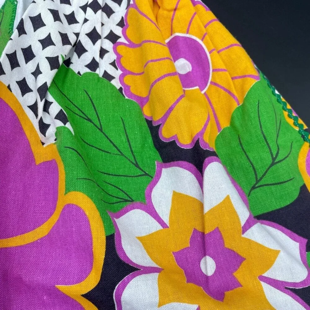 Vintage Apron Pot Holders Set Handmade Flower Power Pink Black White Floral